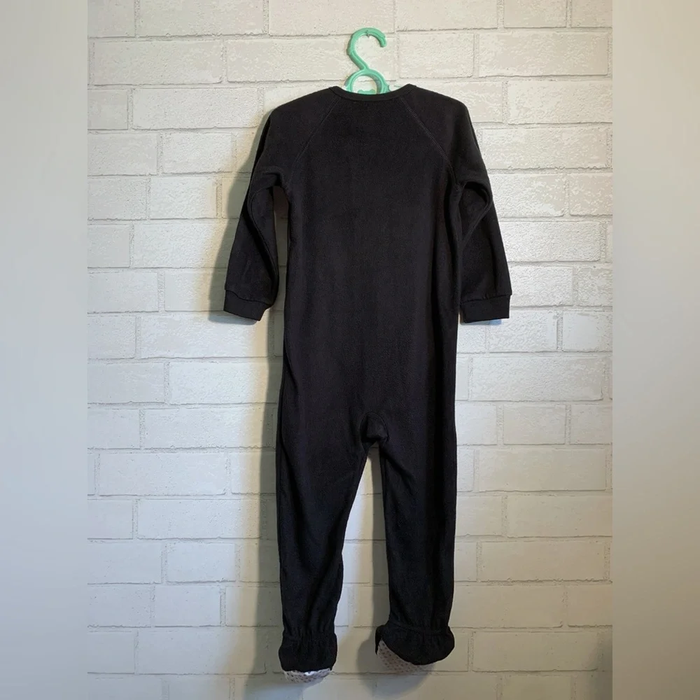 The Children's Place 24 M/ 2T Black Skeleton Glow Footie Fleece Pajamas